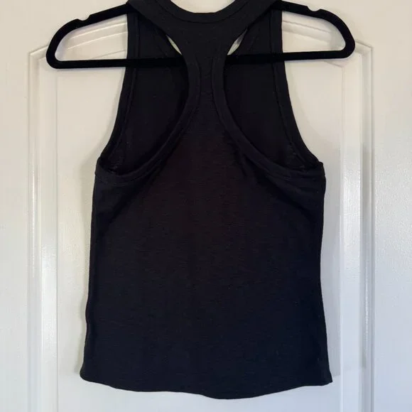 Vuori Sunrise High Neck Tank - Picture 4 of 6